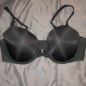 Victoria’s Secret bra
